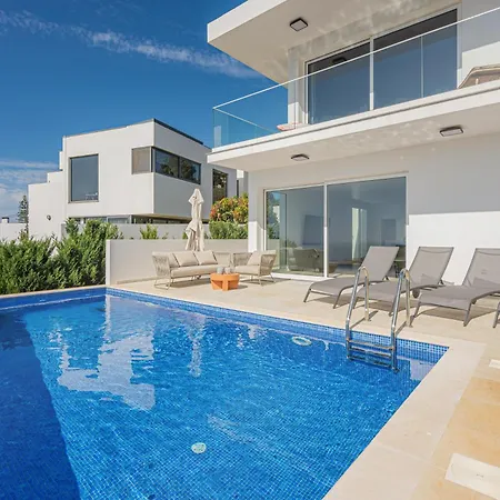 Sunny Ocean View - Calma *