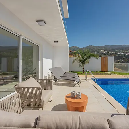 Sunny Ocean View - Calma