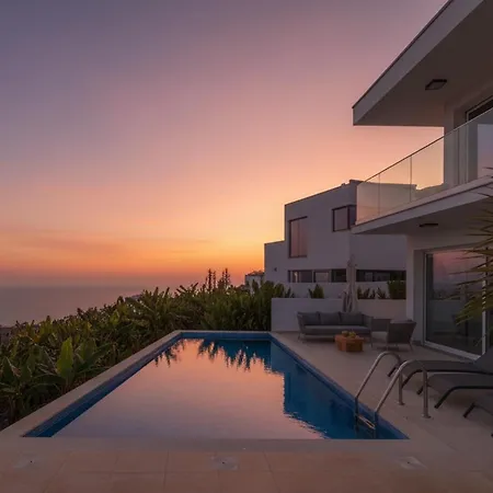 Sunny Ocean View - Calma Villa