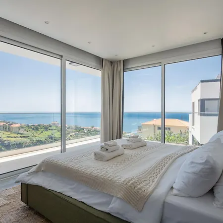 Sunny Ocean View - Calma