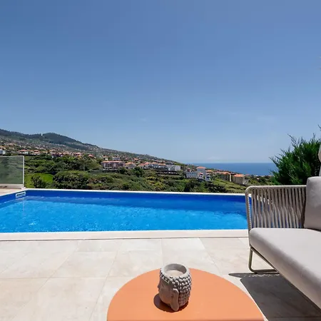 Sunny Ocean View - Calma